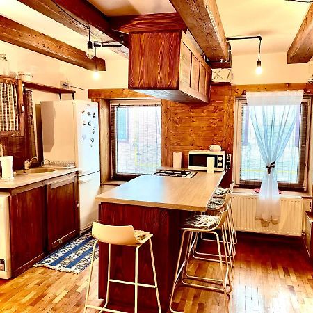 ブラショフApartament Rustic In Centrul Istoricアパートメント エクステリア 写真